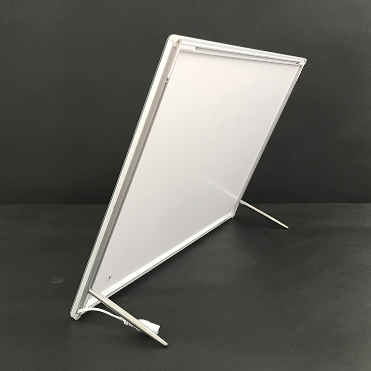 Cadre en aluminium étroit gris Landscape Glass LED lightbox